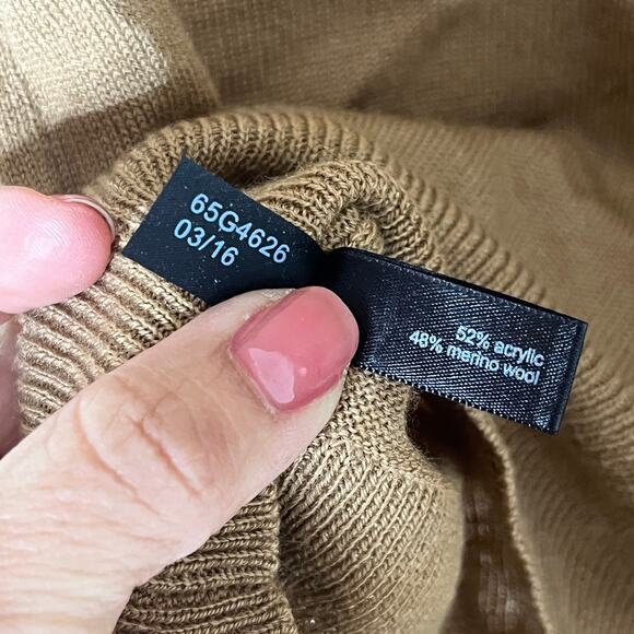 The Limited Women’s Merino Wool Blend Camel Tan Boatneck Sweater Size Small - Picture 6 of 8